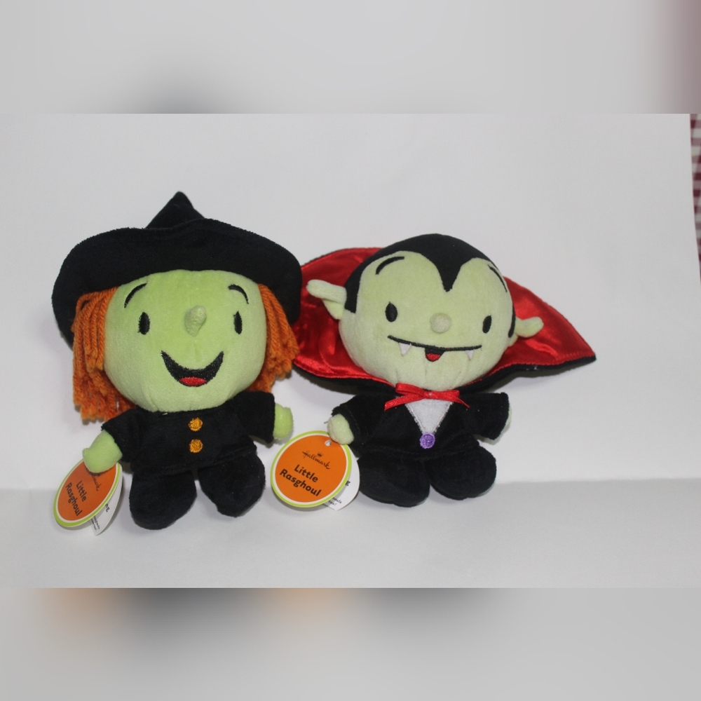 *PRICE DROP*Hallmark Little Rasghoul Green Witch & Dracula vampire plush mini